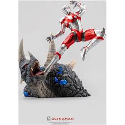 Ultraman vs Black King Statue 1/4 61 cm