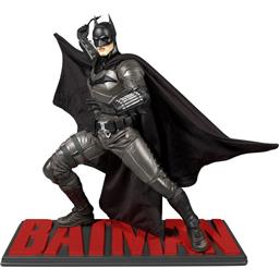 Batman: Batman (Movie) Statue 29 cm