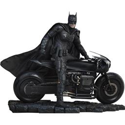 The Batman Premium Format Statue 48 cm