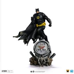 BatmanBatman Deluxe (Black Version Exclusive) BDS Art Scale Statue 1/10 30 cm