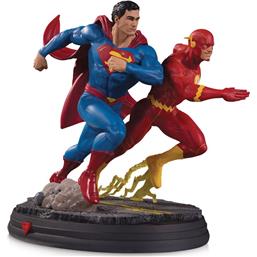 Superman vs The Flash Racing 2nd Edition Statue 26 cm