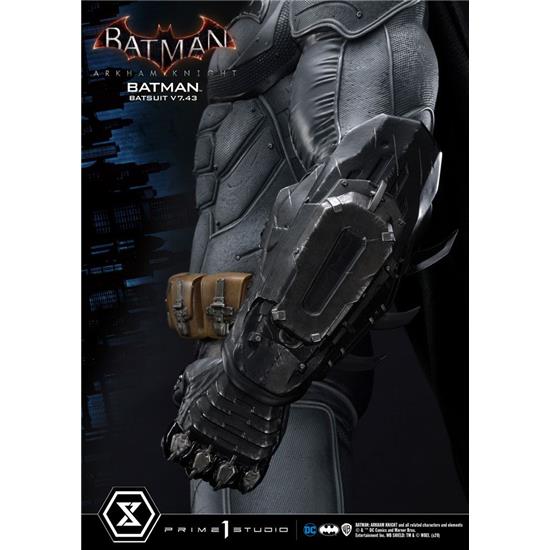 Batman: Batman Batsuit v7.43 1/3 Statue 86 cm