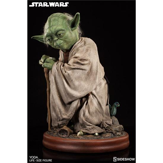Star Wars: Yoda Life-size Statue 81 cm
