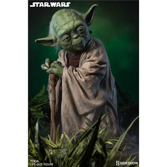 Star Wars: Yoda Life-size Statue 81 cm