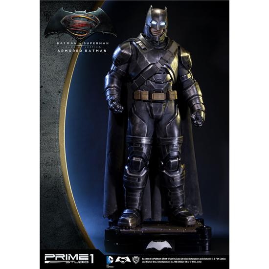 Batman v Superman: Armored Batman Statue 109 cm