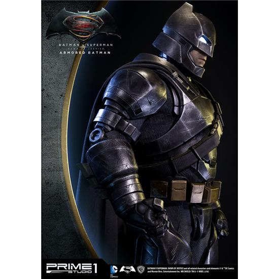 Batman v Superman: Armored Batman Statue 109 cm