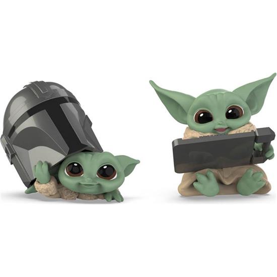 Star Wars: The Child Helmet Peeking & Datapad Tablet Figure 2-Pack
