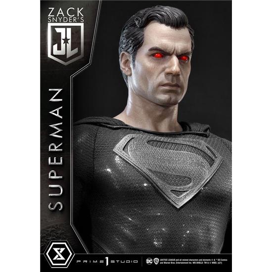 Justice League: Superman Black Suit Edition Statue 84 cm