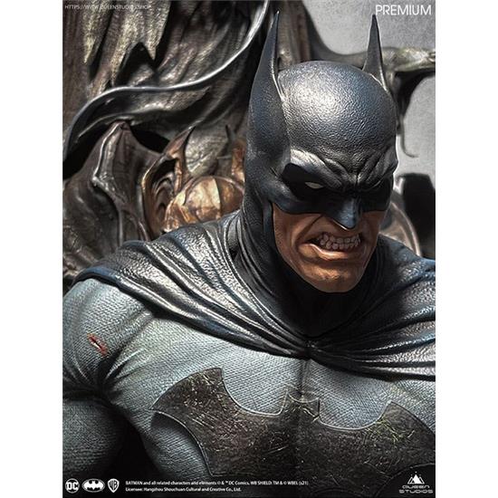 Batman: Batman on Throne Premium Edition 1/4 92 cm