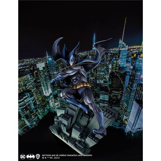 Batman: Batman Art Respect Statue 1/6 43 cm