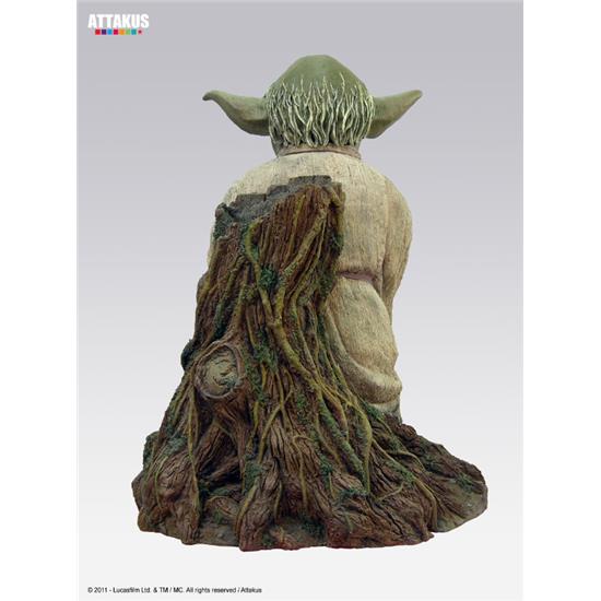 Star Wars: Yoda Using the Force Statue 54 cm