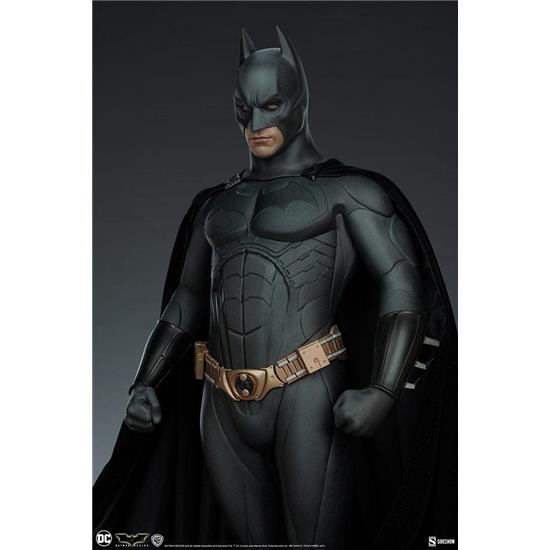 Batman: Batman (Batman Begins) Premium Format Statue 65 cm