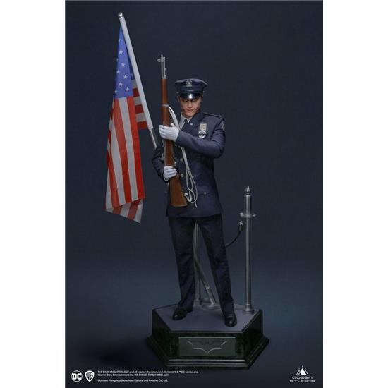 Batman: Joker Police Uniform (The Dark Knight) Statue 1/3 68 cm