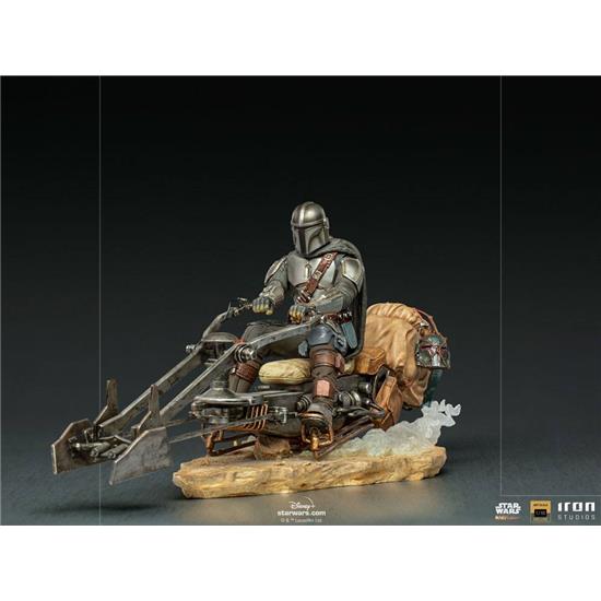 Star Wars: Mandalorian on Speederbike Deluxe Art Scale Statue 1/10 18 cm