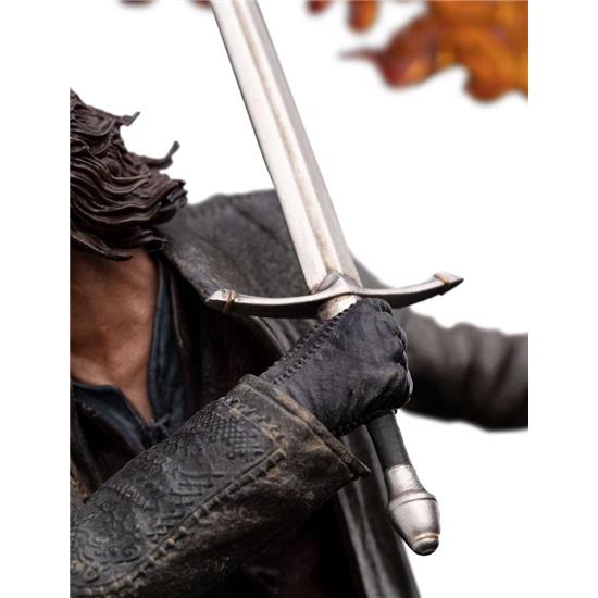 Lord Of The Rings: Aragorn Figures of Fandom Statue 28 cm