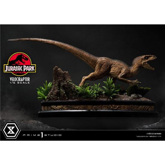 Jurassic Park & World: Velociraptor Attack Museum Collection Statue 1/6 38 cm