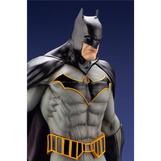Batman: Batman (Last Knight on Earth) ARTFX PVC Statue 1/6 30 cm