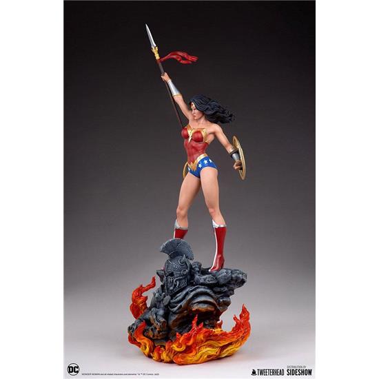 DC Comics: Wonder Woman Maquette 1/6 69 cm