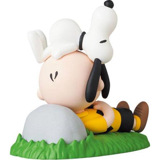 Radiserne: Napping Charlie Brown & Snoopy UDF Series 13 Mini Figure 10 cm
