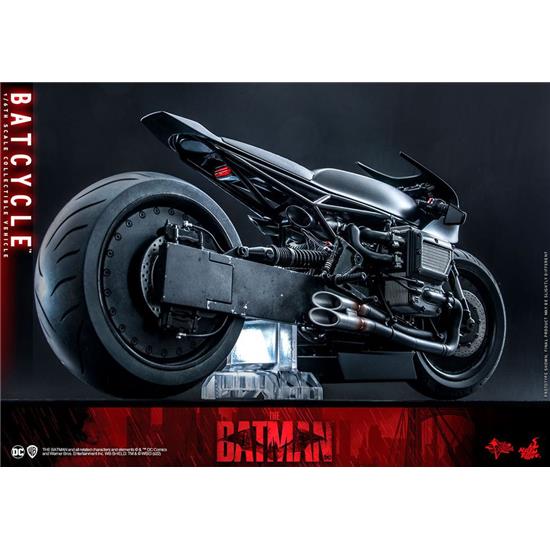 DC Comics: Batcycle Movie Masterpiece Action Figure 1/6 42 cm