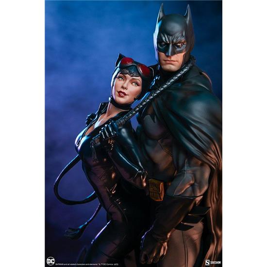 DC Comics: Batman & Catwoman Diorama 51 cm