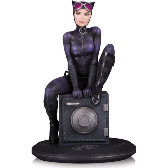 Batman: DC Cover Girls Statue Catwoman af Joelle Jones 18 cm