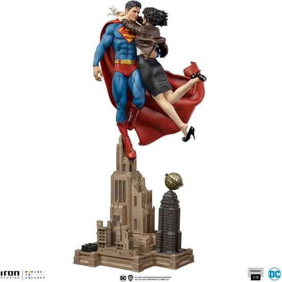 Superman: Superman & Lois Diorama 1/6 57 cm