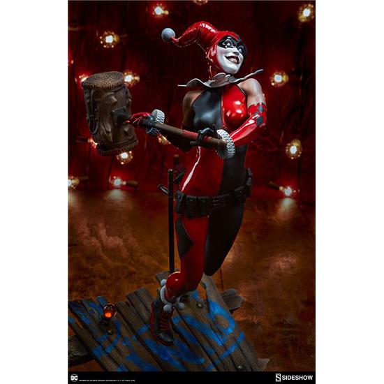 Batman: DC Comics Premium Format Figure Harley Quinn 51 cm