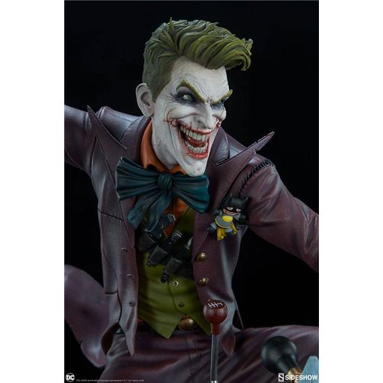 Batman: DC Comics Premium Format Figure The Joker 63 cm