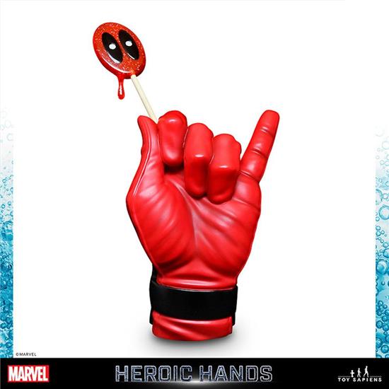 Marvel: Deadpool Hand 25 cm Life-Size Statue 