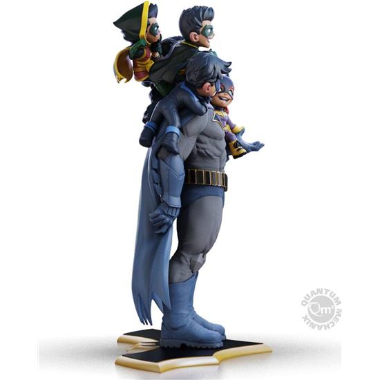 Batman: Batman Family Classic Diorama 38 cm
