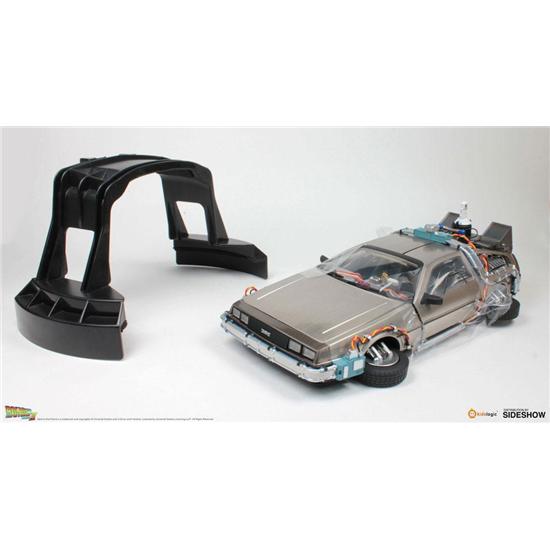 Back To The Future: Back to the Future II Floating Model with Light Up Function DeLorean Time Machine 22 cm