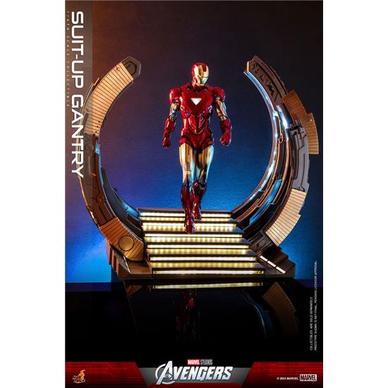 Marvel: Iron Man Suit-Up Gantry 1/6 32 cm