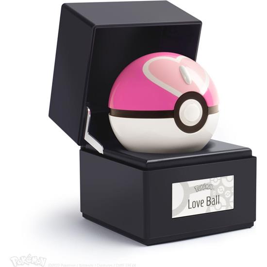 Pokémon: Love Ball Diecast Replica