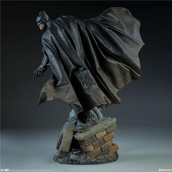 Batman: DC Comics Premium Format Figure Batman 53 cm