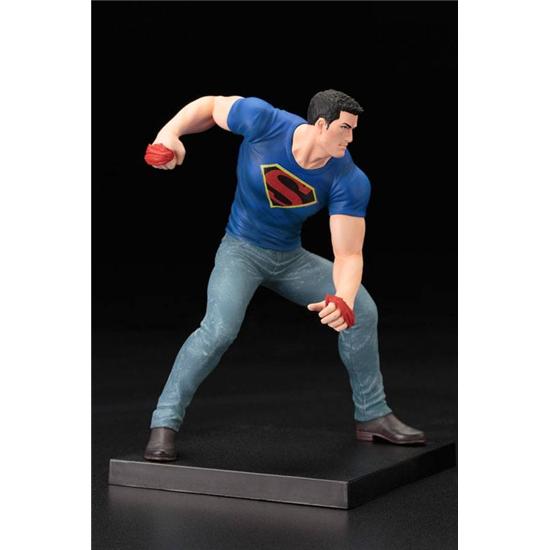 DC Comics: DC Comics ARTFX+ PVC Statue 1/10 Clark Kent (Superman Action Comics: Truth) SDCC 2016 20 cm