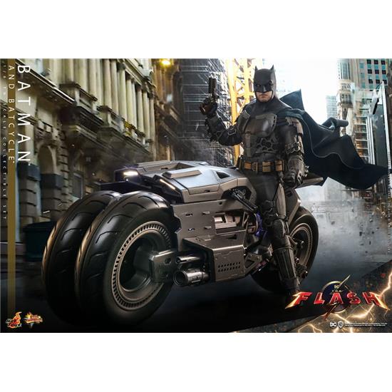 Flash: Batman & Batcycle Set Flash Movie Masterpiece Action Figure 1/6 30 cm