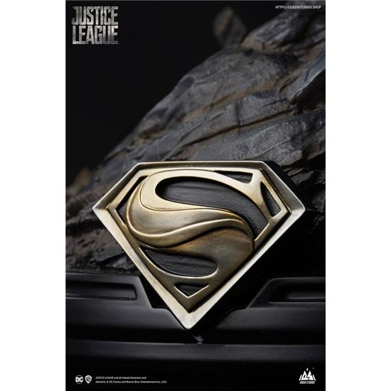 Superman: Superman Black Suit Version Special Edition Statue 1/3 80 cm