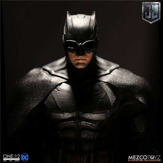 Justice League: Justice League Action Figure 1/12 Tactical Suit Batman 16 cm