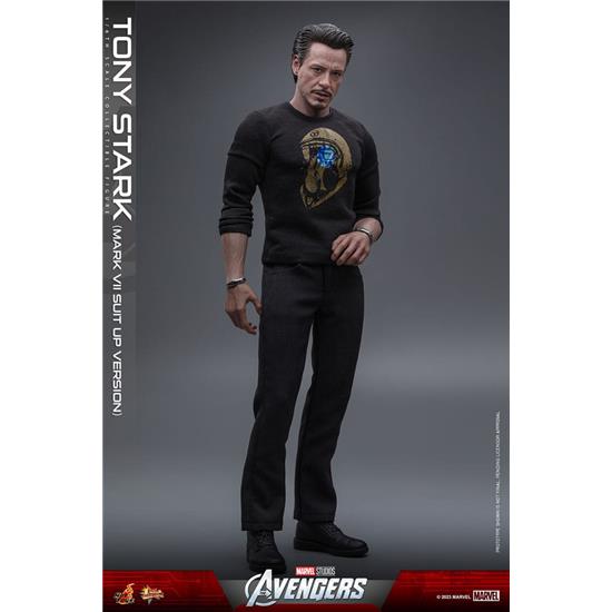 Avengers: Tony Stark (Mark VII Suit-Up Version) Movie Masterpiece Action Figure 1/6 31 cm