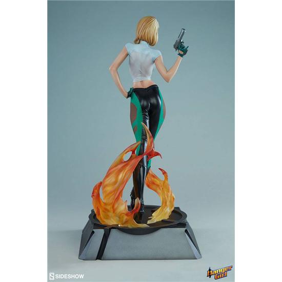Danger Girl: Danger Girl Premium Format Figure Abbey Chase 53 cm