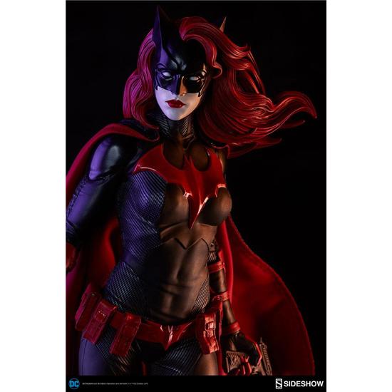 DC Comics: DC Comics Premium Format Figure Batwoman 57 cm