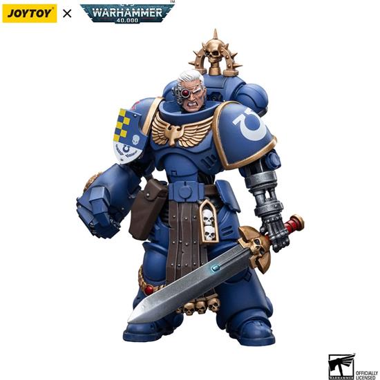 Warhammer: Ultramarines Lieutenant with Power Fist Action Figure 1/18 12 cm