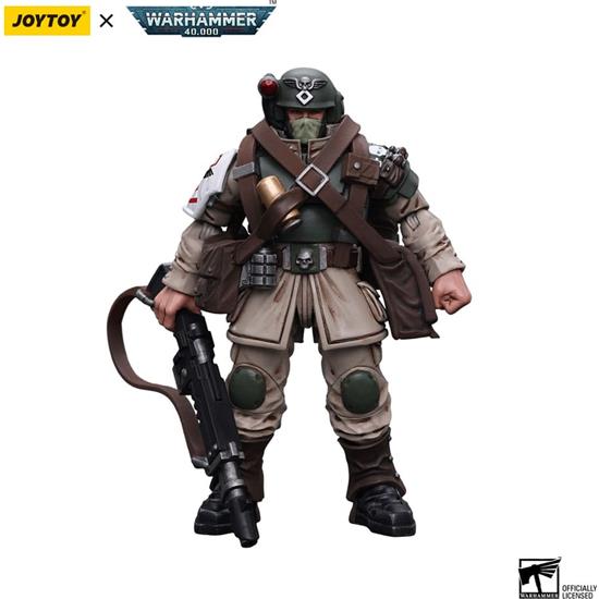 Warhammer: Astra Militarum Cadian Command Squad Veteran with Medi-pack Action Figure 1/18 12 cm