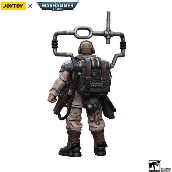 Warhammer: Astra Militarum Cadian Command Squad Veteran with Master Vox Action Figure 1/18 12 cm