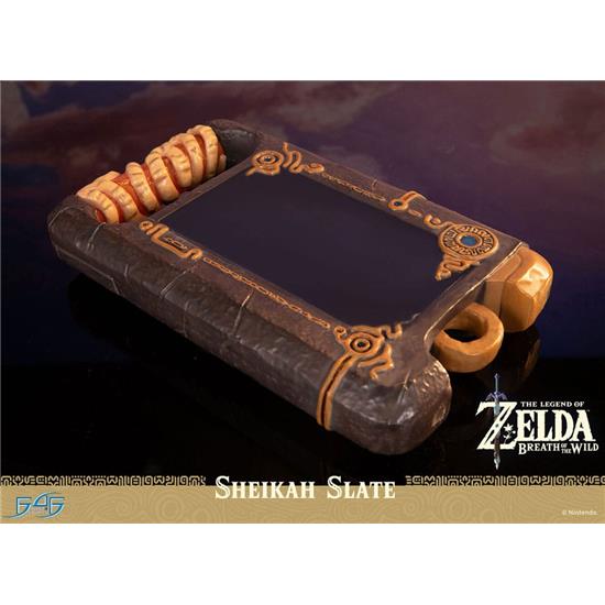 Zelda: Sheikah Slate Life Size Statue 1/1 24 cm