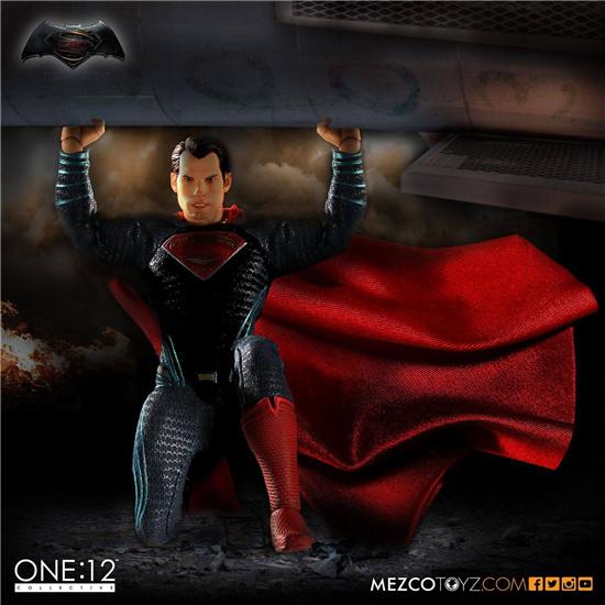 Batman: Batman v Superman Dawn of Justice Action Figure 1/12 Superman 15 cm