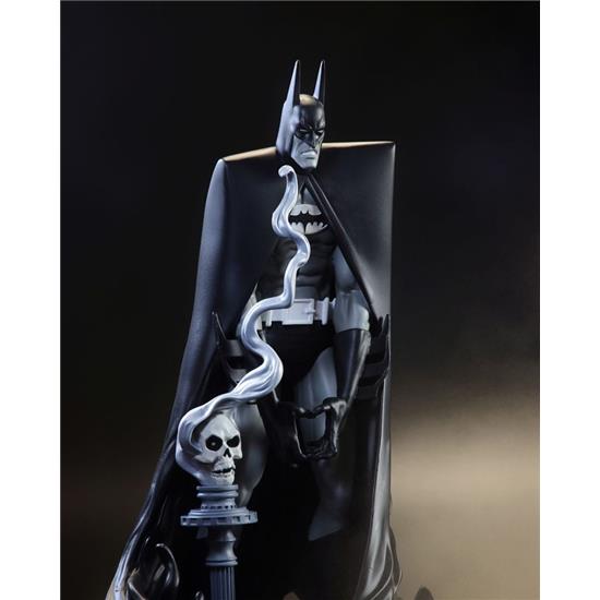 Batman: Batman Black & White by Bill Sienkiewicz Resin Statue 1/10 20 cm