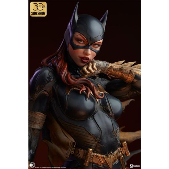 DC Comics: Batgirl Premium Format Statue 55 cm