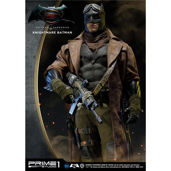 Batman: Batman v Superman Dawn of Justice 1/2 Statue Knightmare Batman 109 cm